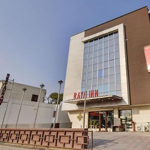 Hotel Raya Inn